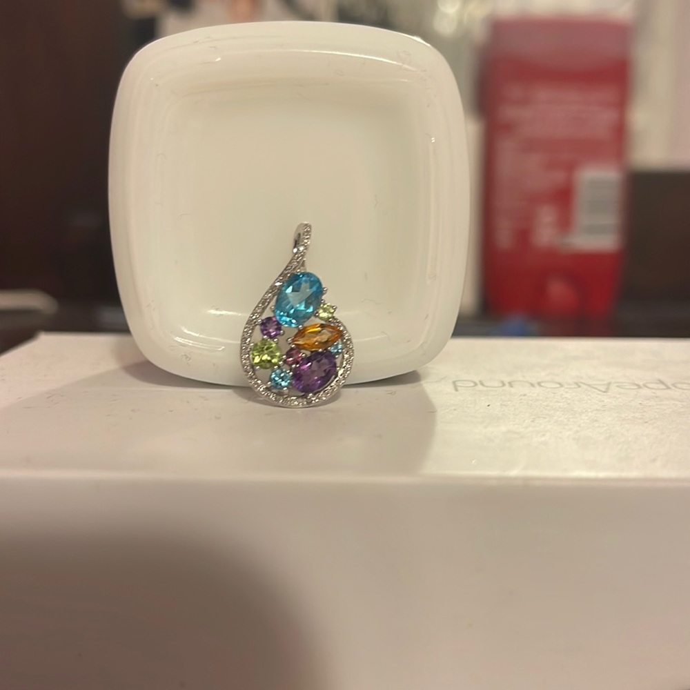 Diamond & Semi Precious Stone pendant
